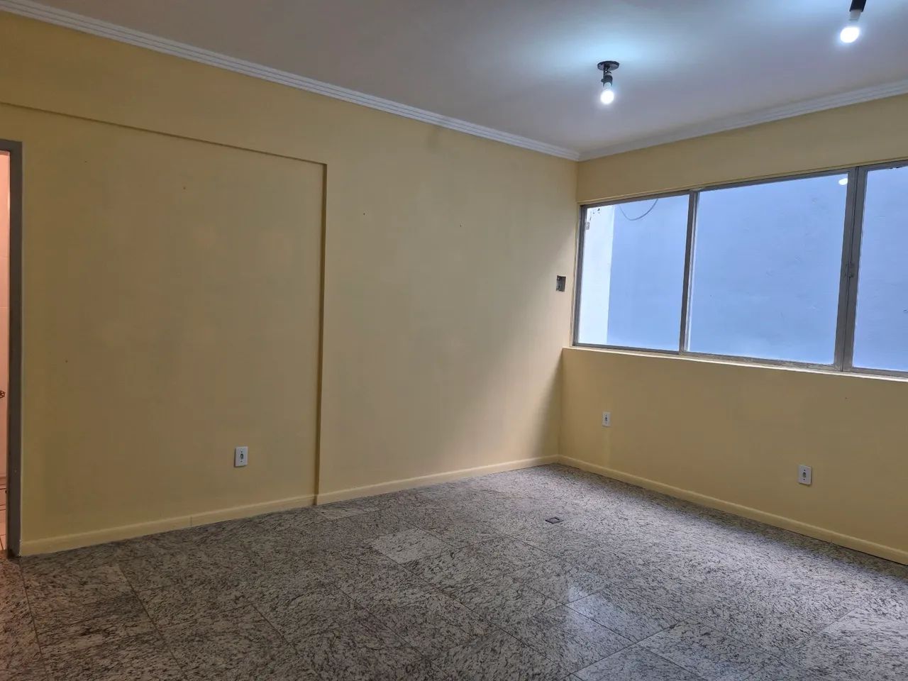 Sala, reformada no centro, Relógio de São Pedro - Foto 3