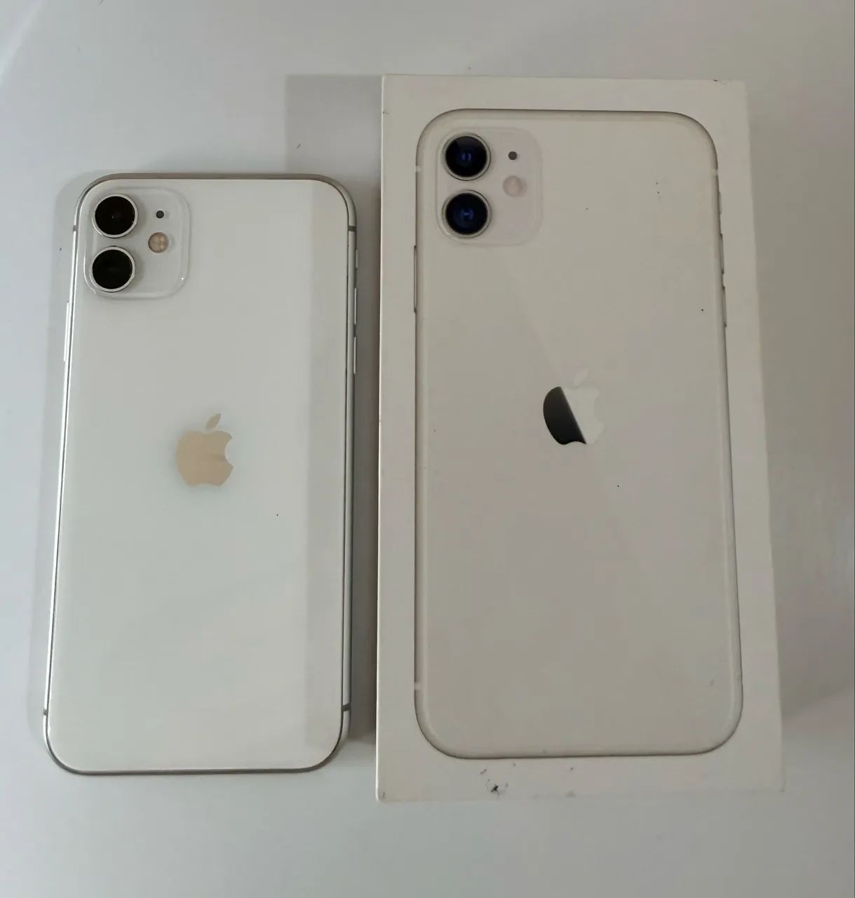 iPhone 11- 128GB com acessórios e caixa original 