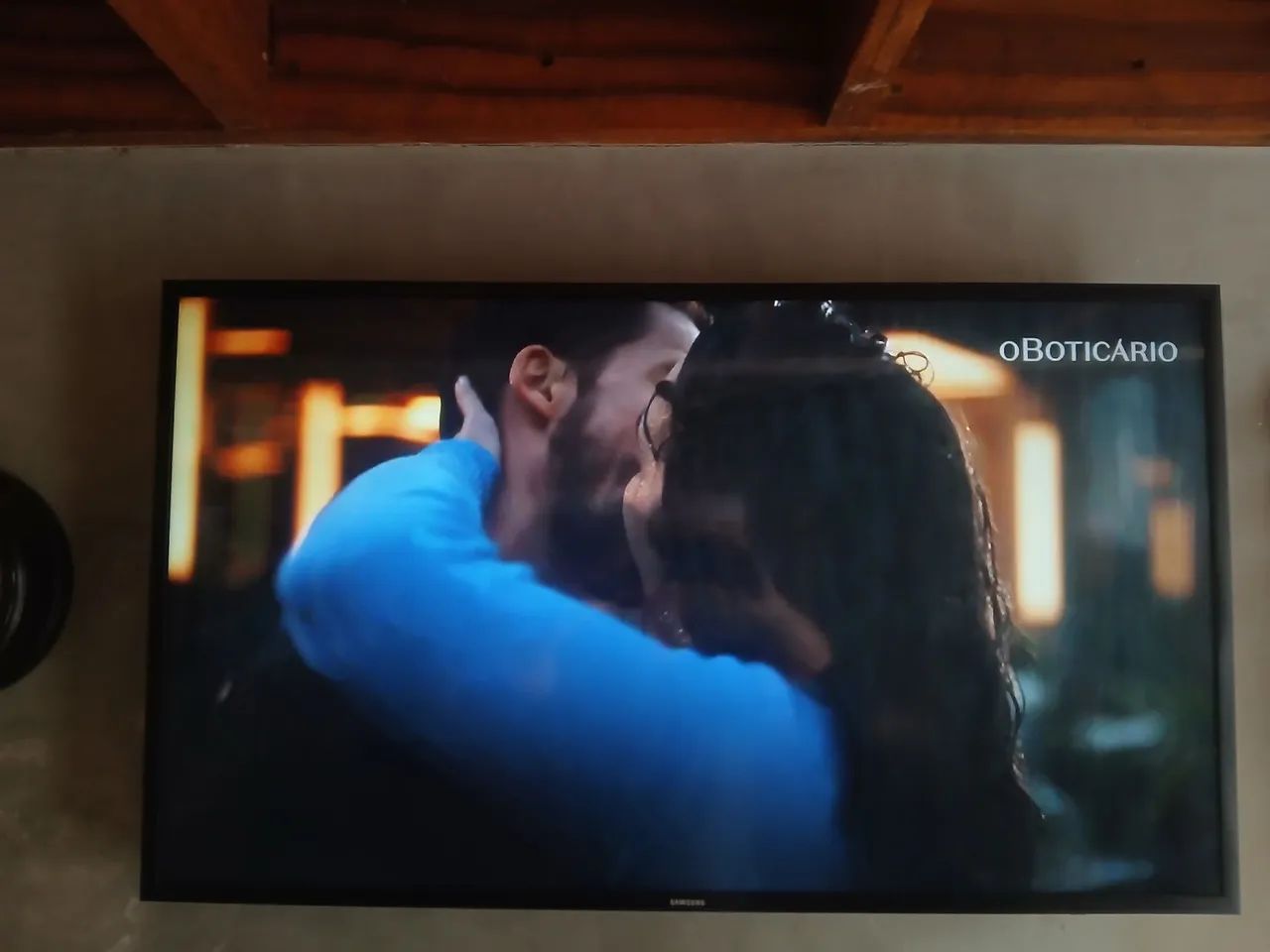 Smart tv Samsung 43 polegadas  - Foto 3