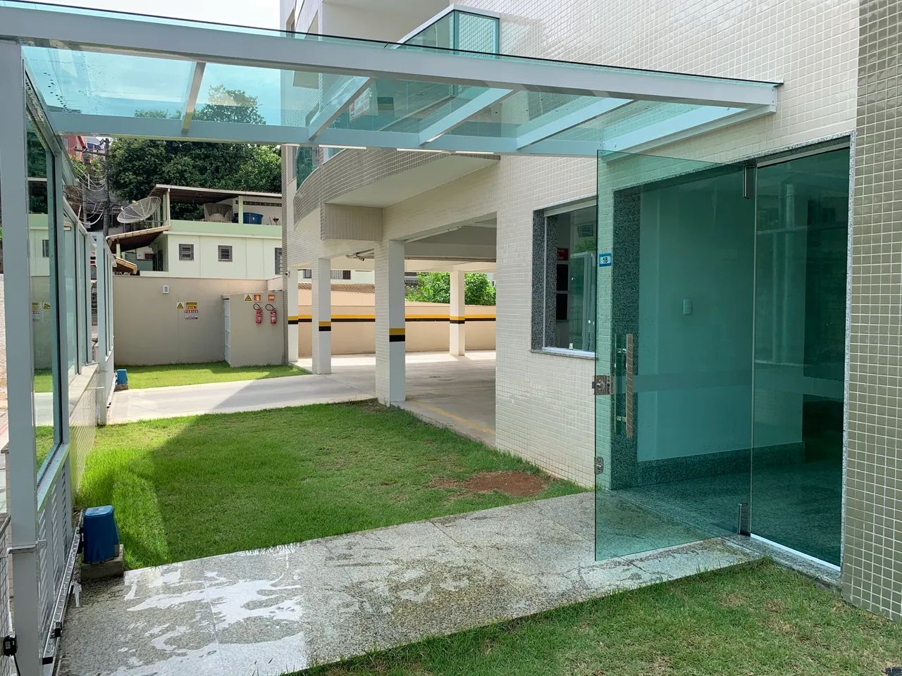 Apartamento mobiliado Três quartos  - Foto 5