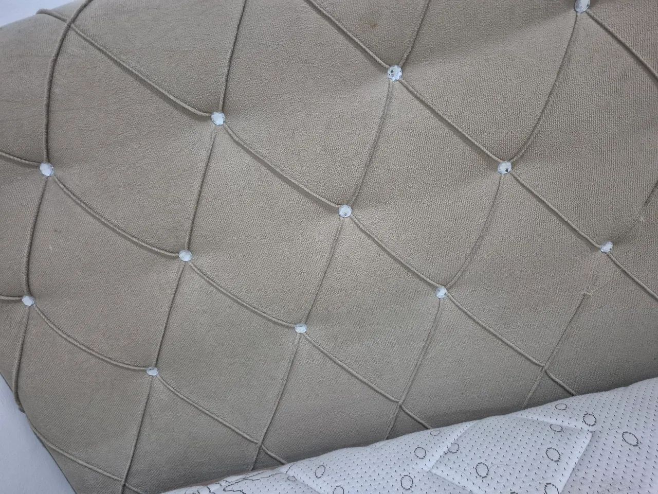 Cama King size com cabeceira de brinde - Foto 4