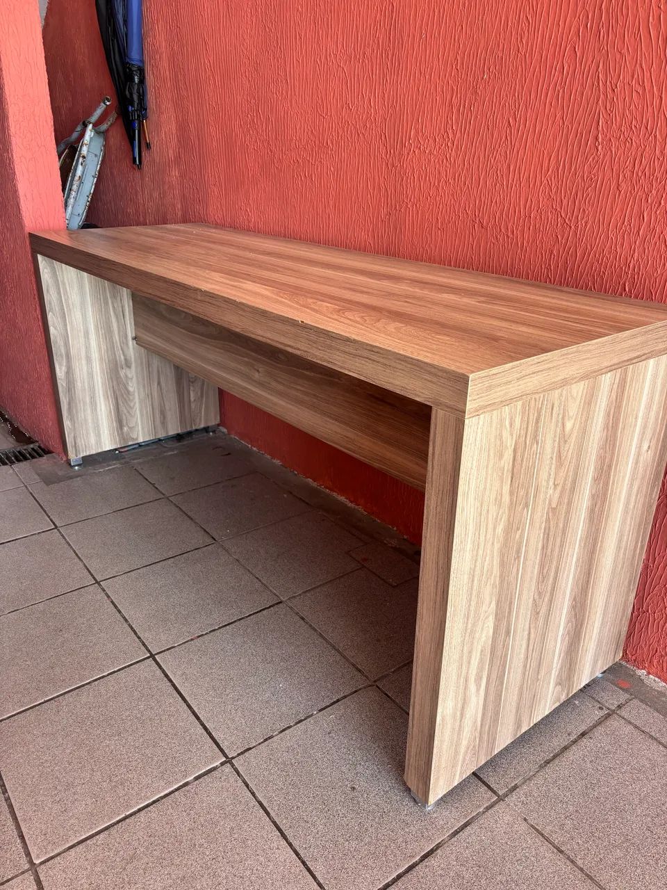 Mesa de madeira 1,80cm x 0,60