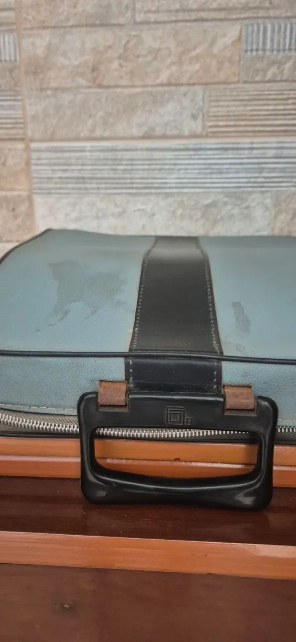 Máquina de escrever Olivetti Lettera 32 portátil  - Foto 3