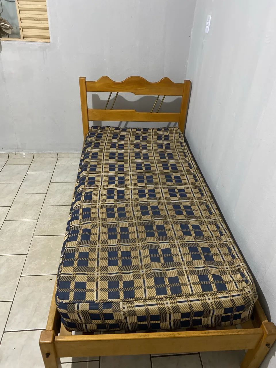 Cama de solteiro semi nova   - Foto 2