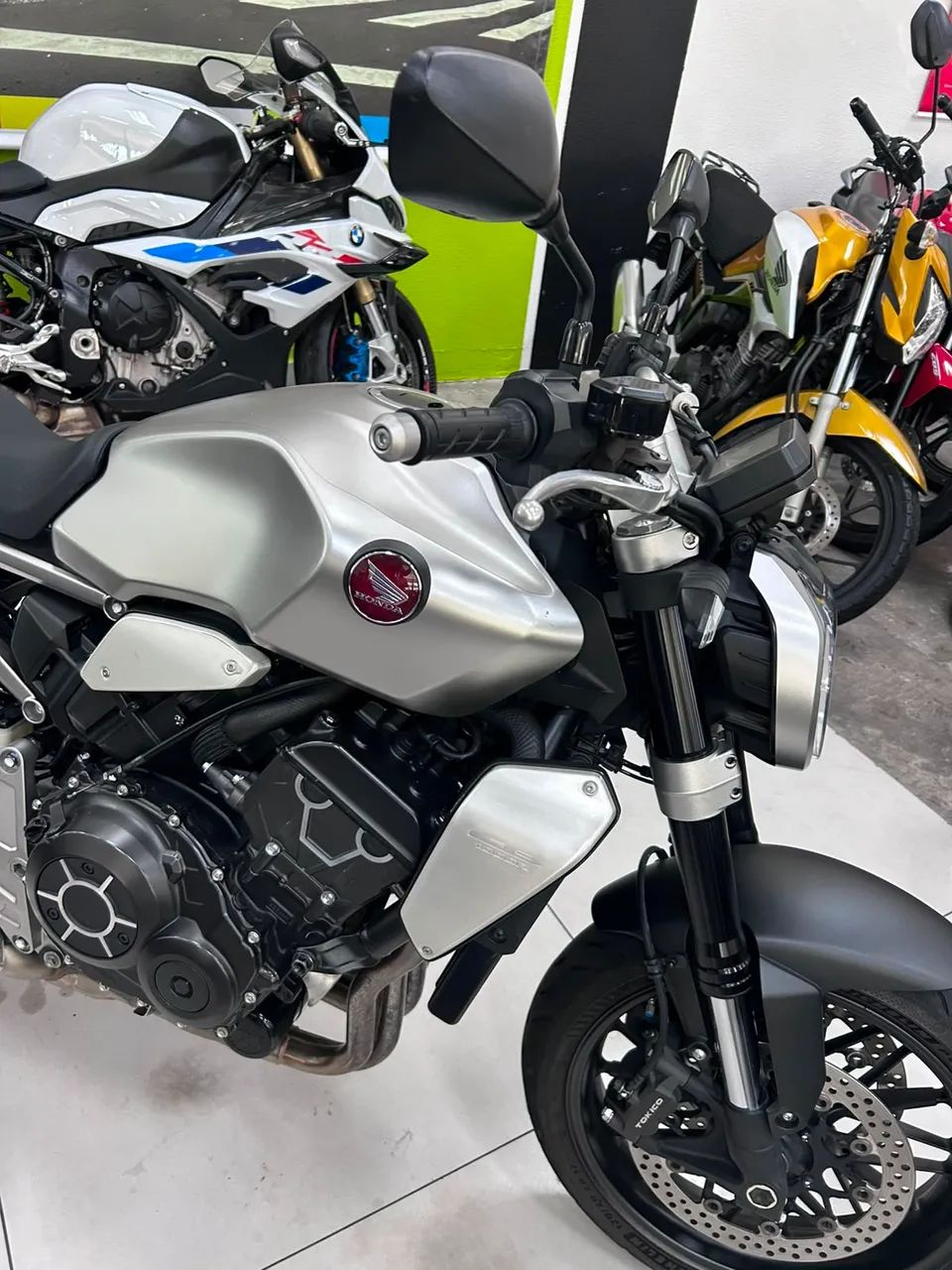 HONDA CB 1000R ABS - Foto 4