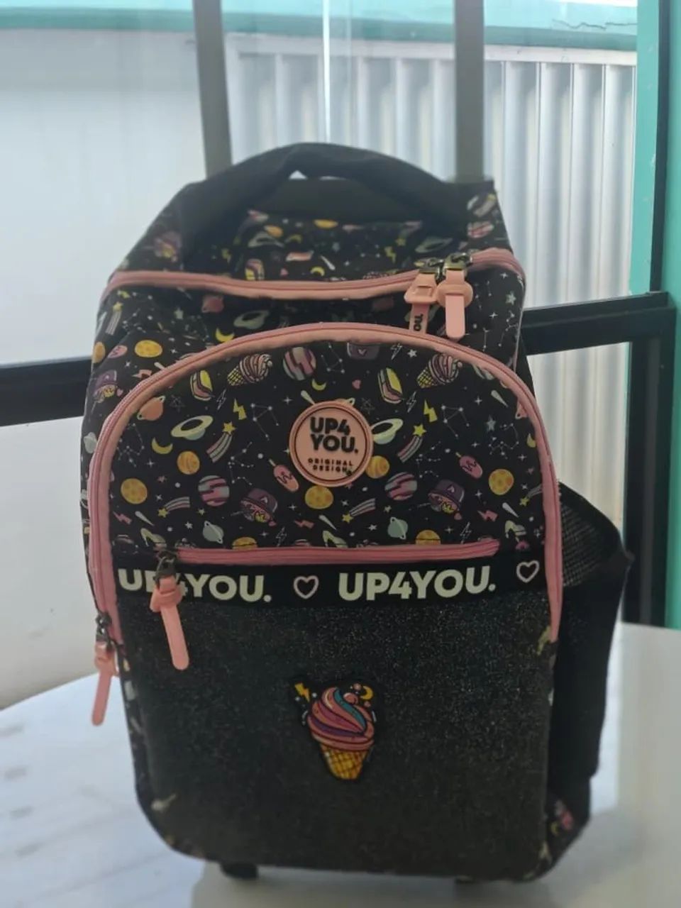 Mochila escolar com rodinhas 