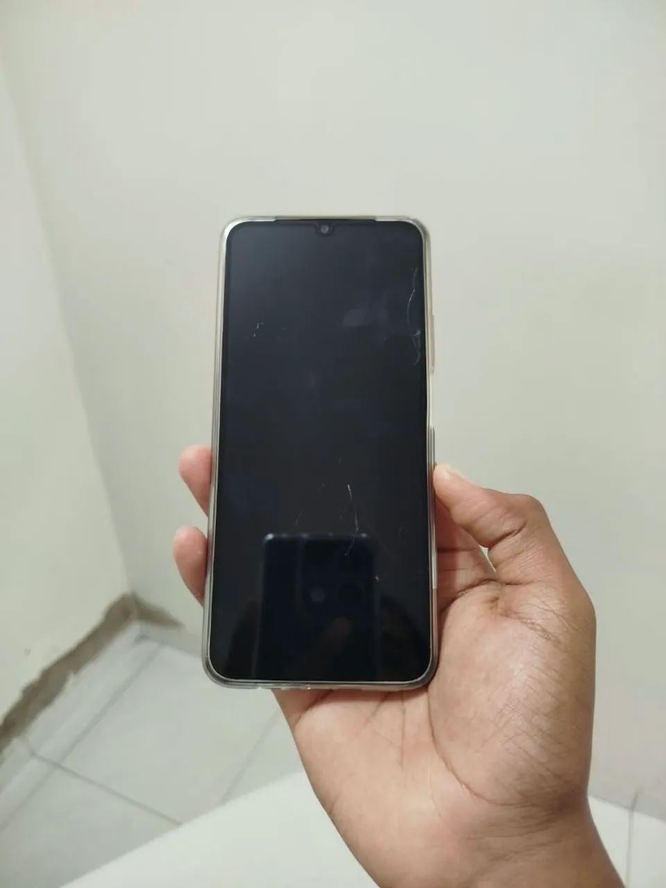 Realme C61 usado novo - Foto 2