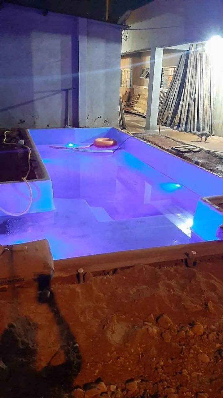 Piscina de fibra de vidro 