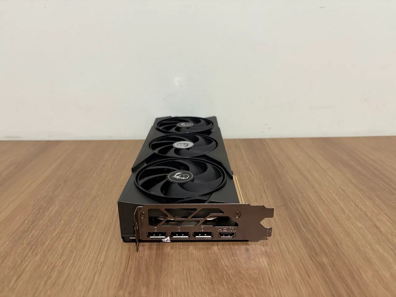 RTX 5060 Ti MSI Gaming Trio OC - Foto 6
