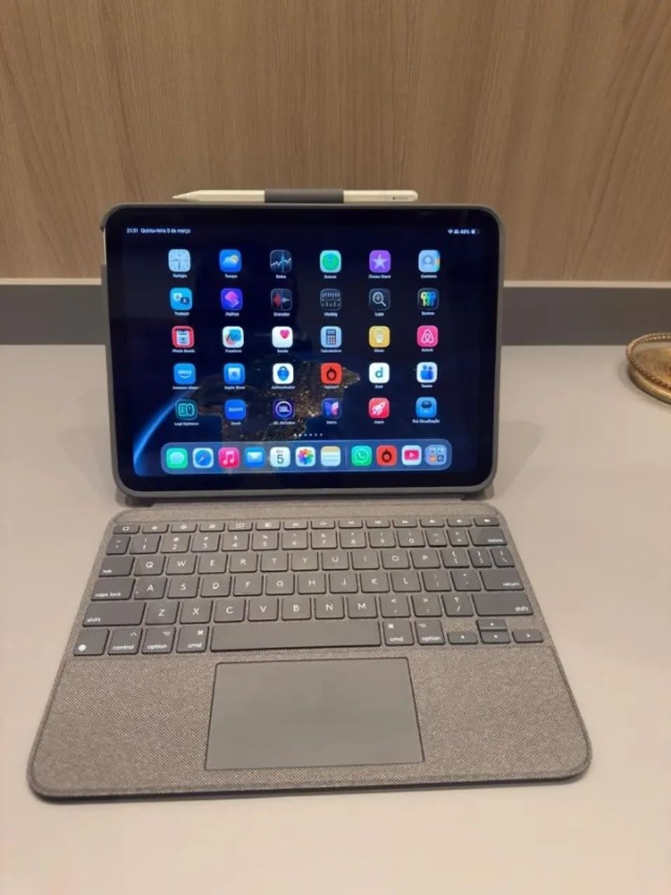 iPad 10a geração + Apple Pencil + Teclado Logitech (combo completo) - Foto 3