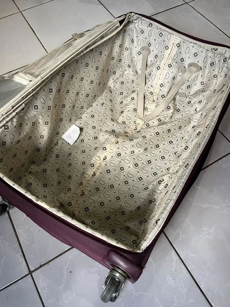 Malas de viagem Samsonite e CARRY MIAMI R$500,00 - Foto 3