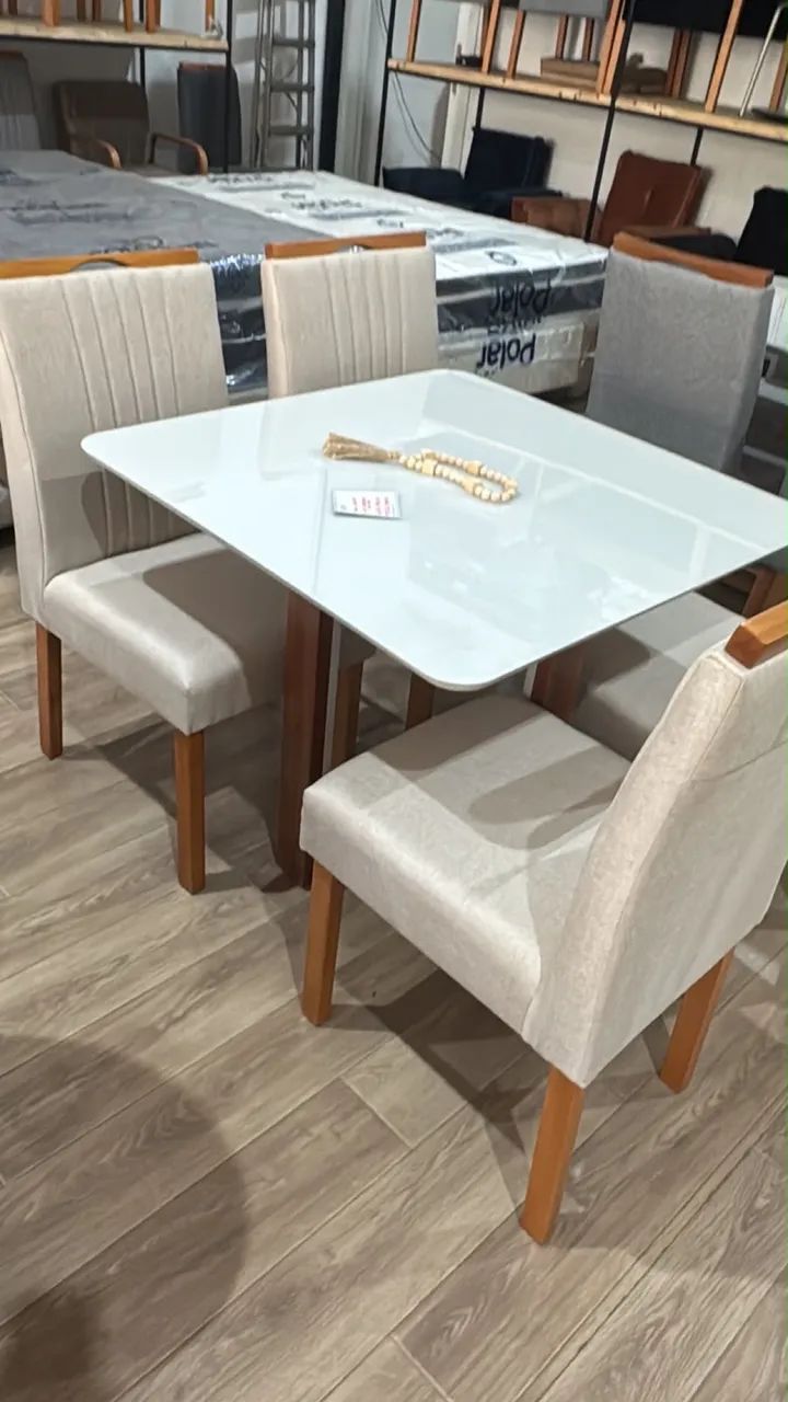 JOGO DE MESA MADEIRA MACIÇA 