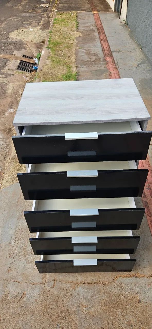 Vende - Se Cômoda Com 5 Gavetas ! - Foto 2