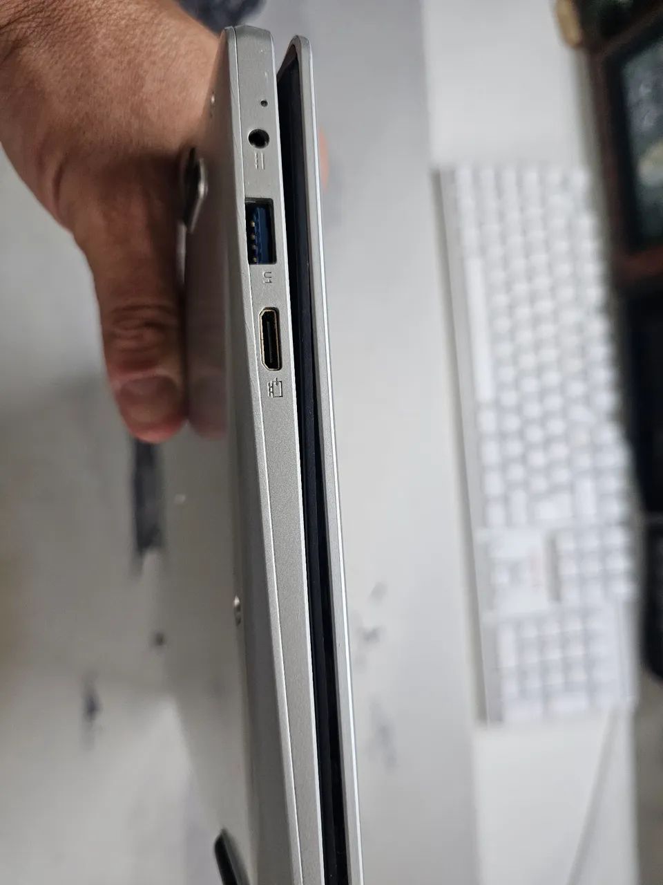 Notebook SEM HD e dobradiça ruim  - Foto 3
