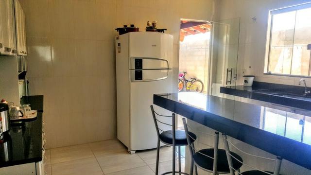 Linda casa em Araxá com 03 quartos - Foto 10