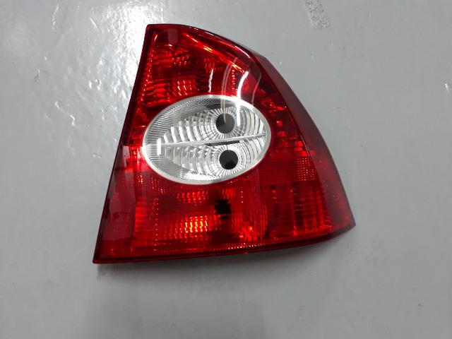 37119-Lanterna Traseira Direita Ford Focus Sedan 2008/2013