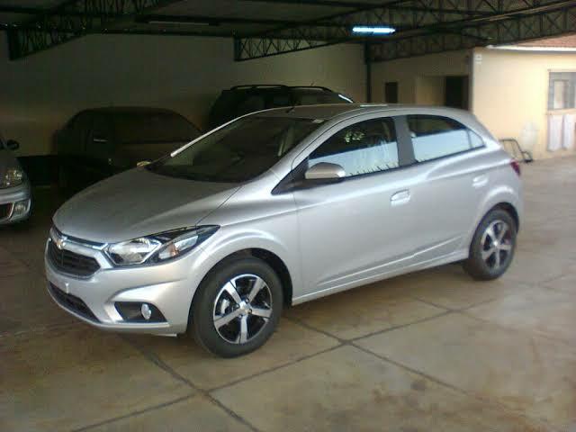 Compro Hb20, Onix 1.4 ou Gol - Foto 2