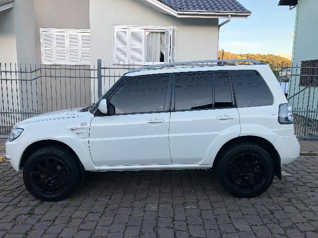 Pajero TR4