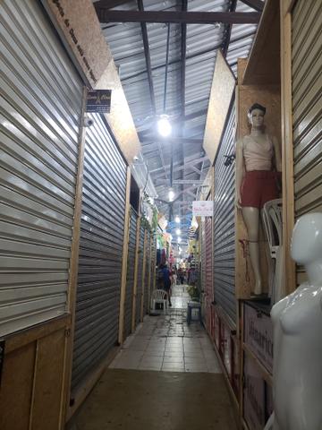 Vendo 2 bancas Feira da igreja da Sé 45.000$