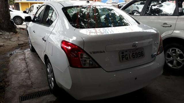 Nissan versa 2013 - Foto 6