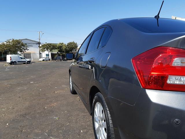 Agio honda city 2013 1.5 manual - Foto 6