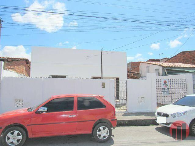 Casa para alugar, 100 m² por R$ 850,00/mês - Bonsucesso - Fortaleza/CE