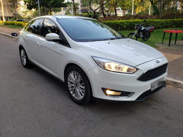 Focus Sedã Fastback SE Plus AT 2016