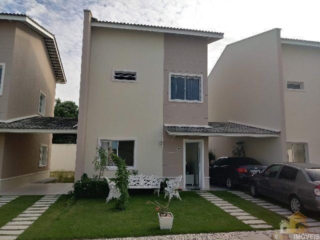 Vendo casa em condomínio com 3 quartos e 3 vagas no Eusébio