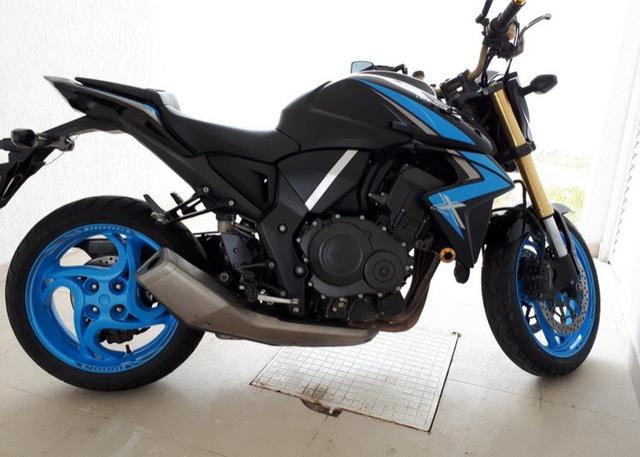Honda CBR1000 - Foto 4