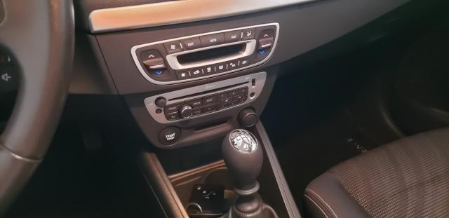 RENAULT FLUENCE 2014/2014 2.0 DYNAMIQUE 16V FLEX 4P MANUAL - Foto 11