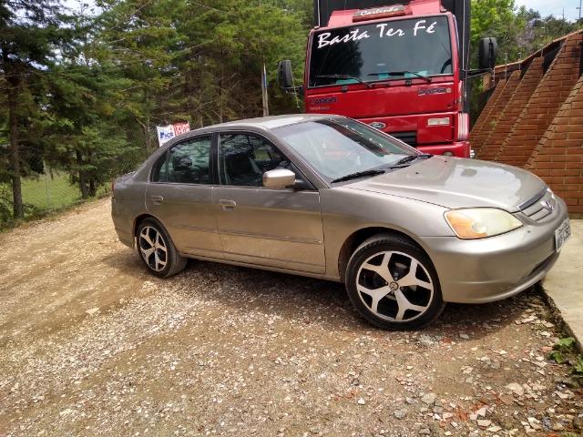 Honda Civic 2003 automático