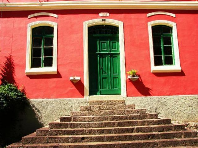 Belíssima área retirada do centro de Gramado com Hotel - Foto 9