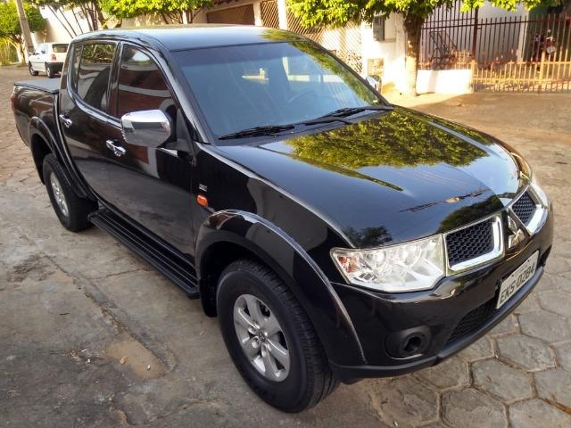 Trinton HPE 3.2 Diesel Top 12/13,Barato!! Pneus semi-novos,manuais e chave reserva - Foto 13