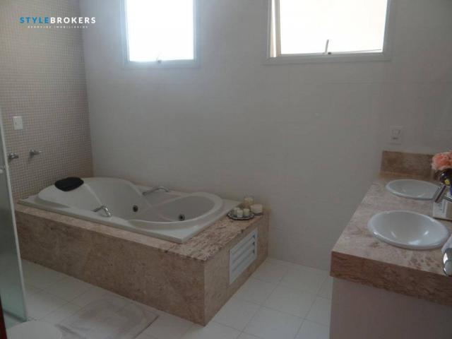 Casa estilo sobrado no Condomínio Alphaville 1 com 4 dormitórios à venda, 329 m² por R$ 1. - Foto 5
