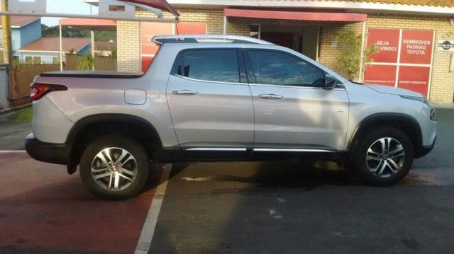 FIAT TORO VOLCANO 4X4 2.0 16V AT9 Prata 2017/2018 - Foto 7