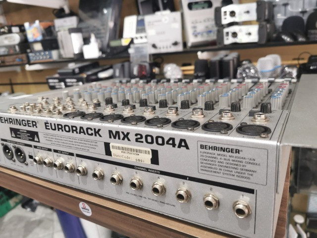 Mesa De Som Behringer Eurorack Mx 2004a Funcionando 100% - Foto 5