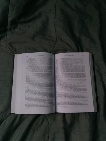 Livro Deuses Americanos (NOVO) - Foto 4