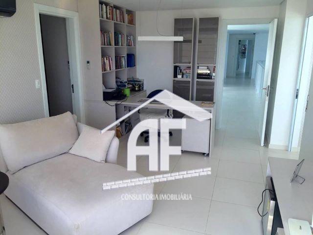 Mansão de luxo condomínio em Jacarecica - Com 5/4 todos suítes, Ótima oportunidade - Foto 17