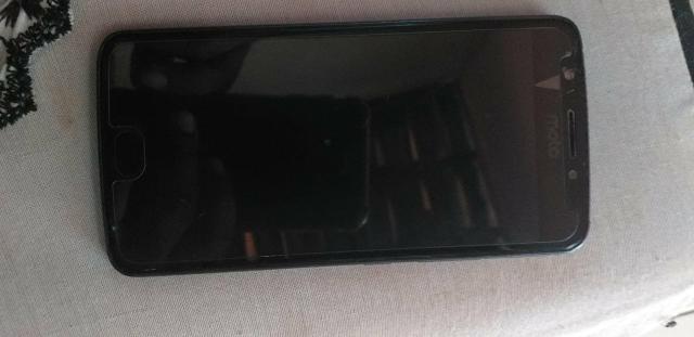 Vendo celular MOTO E4 Funcionando perfeitamente - Foto 3