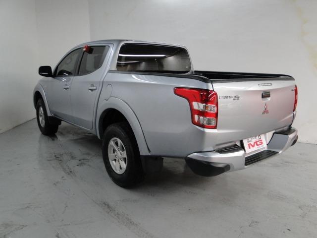 L200 Triton GLS 2.4 Diesel - 4x4 - Foto 6