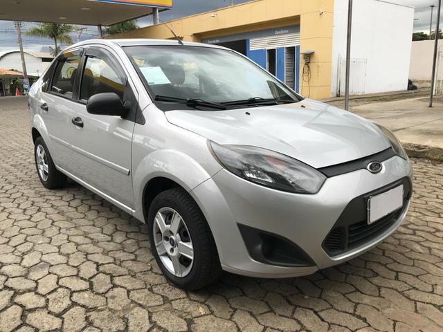 Fiesta Sedan 1.6 2011, divido no cartão, leia o anúncio com atenção