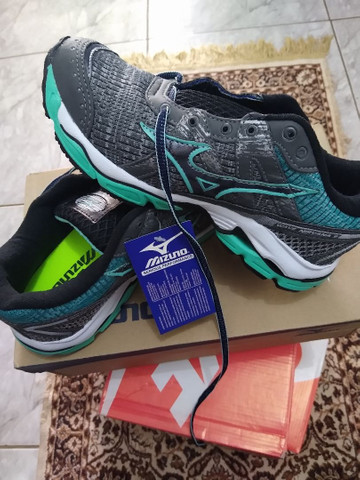 mizuno wave nirvana 9