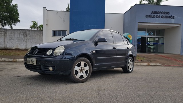 POLO SEDAN 1.6
