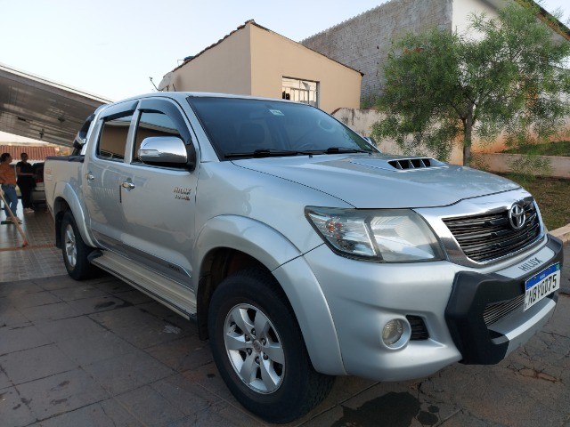 HILUX SRV 2013, PRATA, DIESEL, AUTOMÁTICA, 4X4