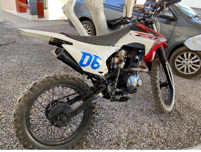 MOTO DE TRILHA 200 CC TODA REVISADA