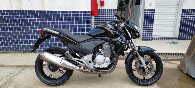 HONDA CB 300 R