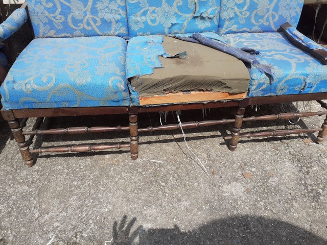 Jogo de sofá antigo anos 70 - Foto 3