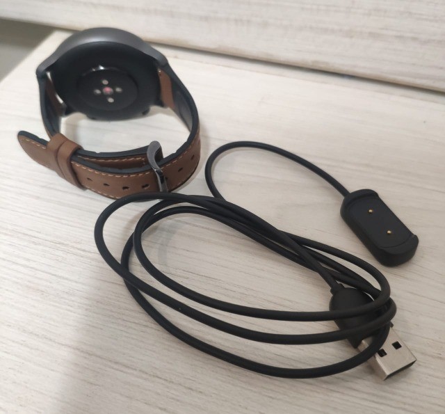 Smartwatch fitness Amazfit A1902 com pulseira de borracha revestida em couro marrom - Foto 5