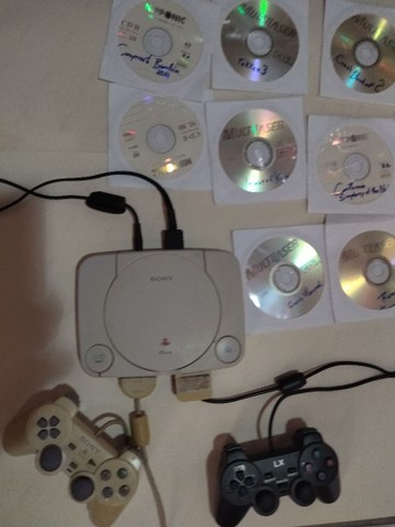 PlayStation 1 + 2 controles + 7 jogos em português 300 a dinh, ou pix  -Aceito Cartão - Videogames - Casa Amarela, Recife 1012444242 | OLX