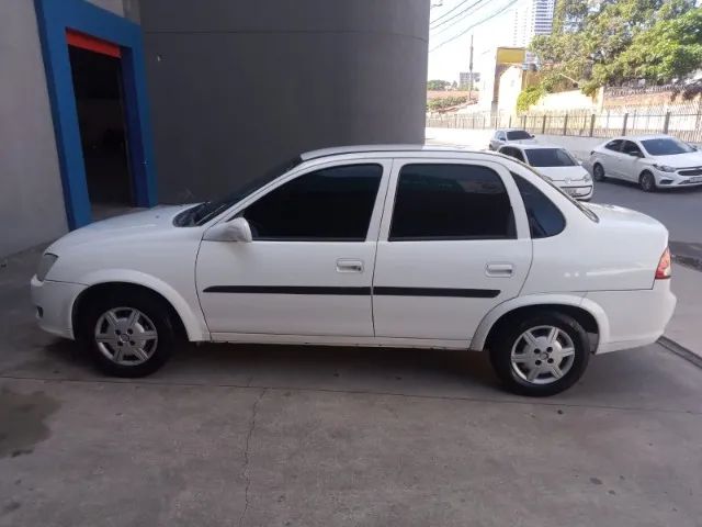 Chevrolet Classic 2015 passa a ter ar-condicionado de série - Carros e  motos - Extra Online